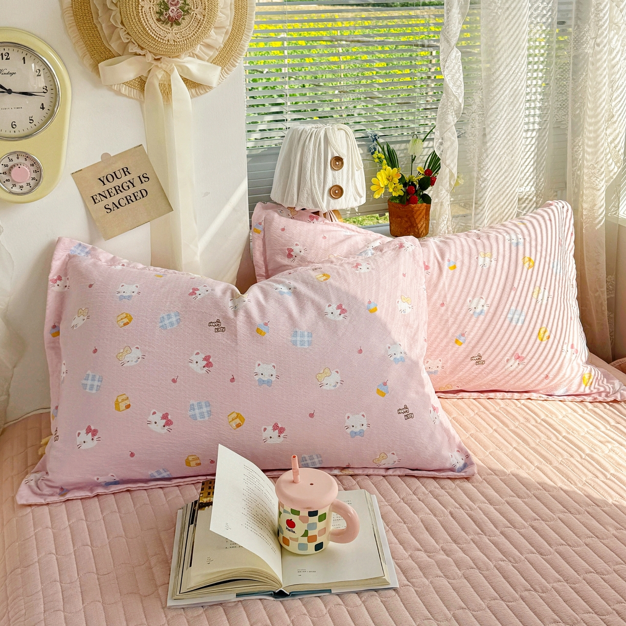 91家纺网 家纺一手货源 找家纺 麦朵家居 2026新款双层皱皱纱仿棉床盖款四件套水洗棉小清新三件套 蛋糕kt猫