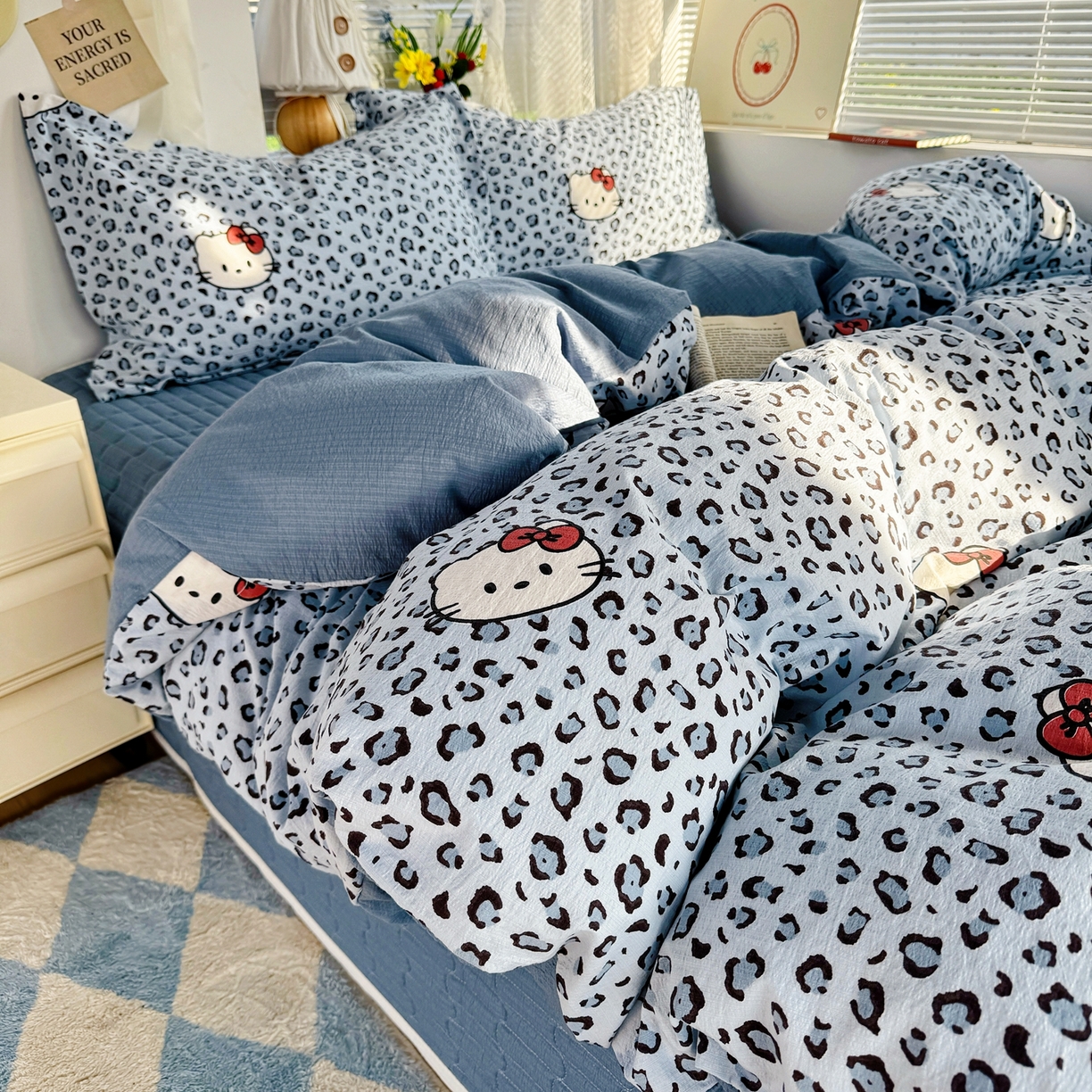 91家纺网 家纺一手货源 找家纺 麦朵家居 2026新款双层皱皱纱仿棉床盖款四件套水洗棉小清新三件套 豹纹猫咪