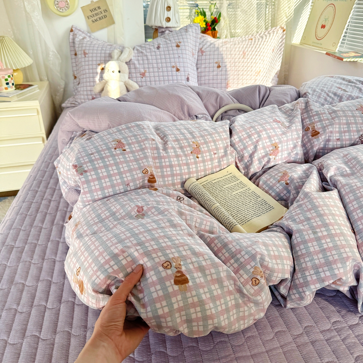 91家纺网 家纺一手货源 找家纺 麦朵家居 2026新款双层皱皱纱仿棉床盖款四件套水洗棉小清新三件套 香芋小兔