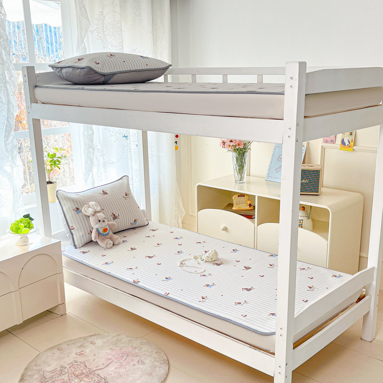 91家纺网 家纺一手货源 找家纺 川悦生活 2026新款凉感冰丝席小阪凉感冰丝数码印花席学生床 席腊肠甜心