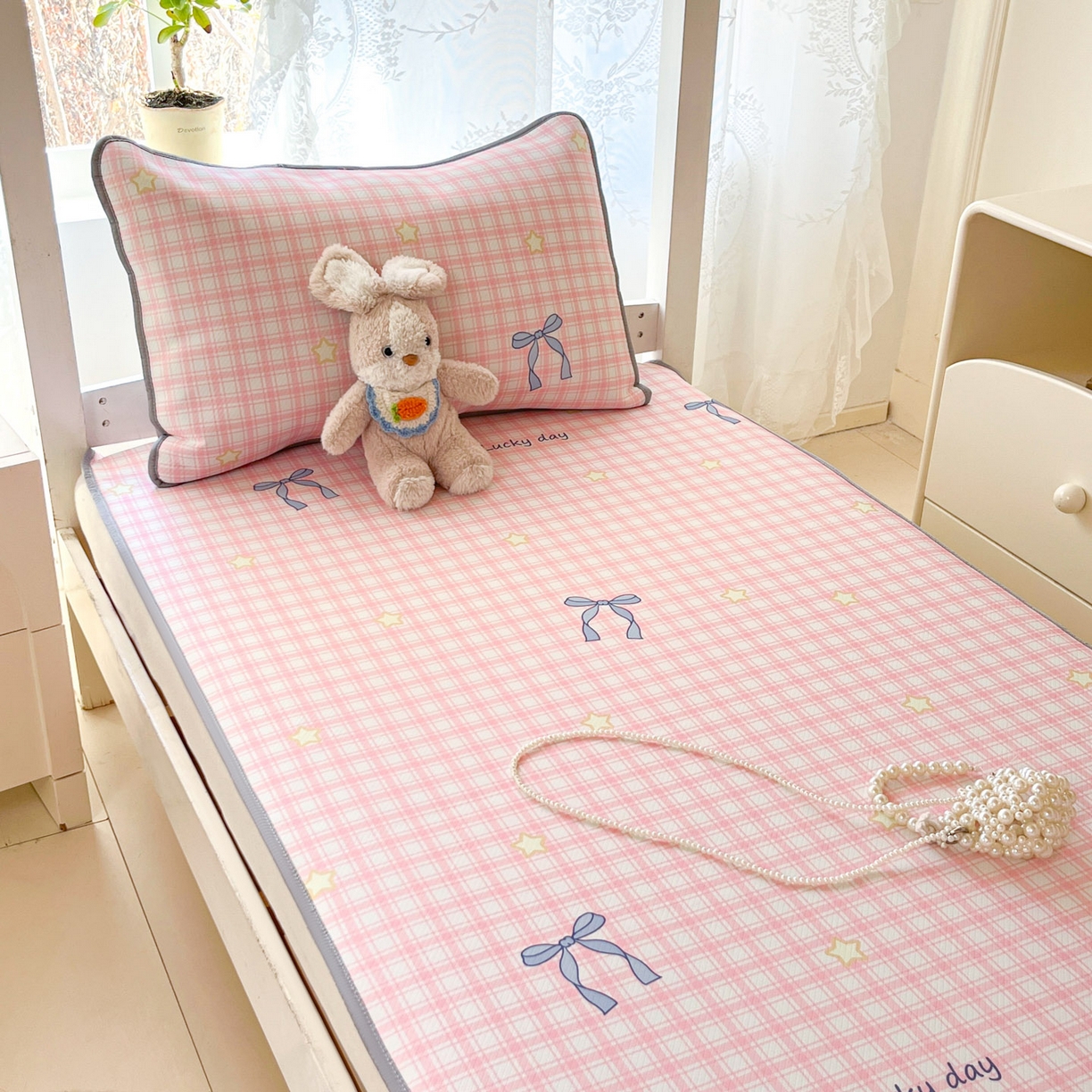 91家纺网 家纺一手货源 找家纺 川悦生活 2026新款凉感冰丝席小阪凉感冰丝数码印花席学生床 席奶油可盐