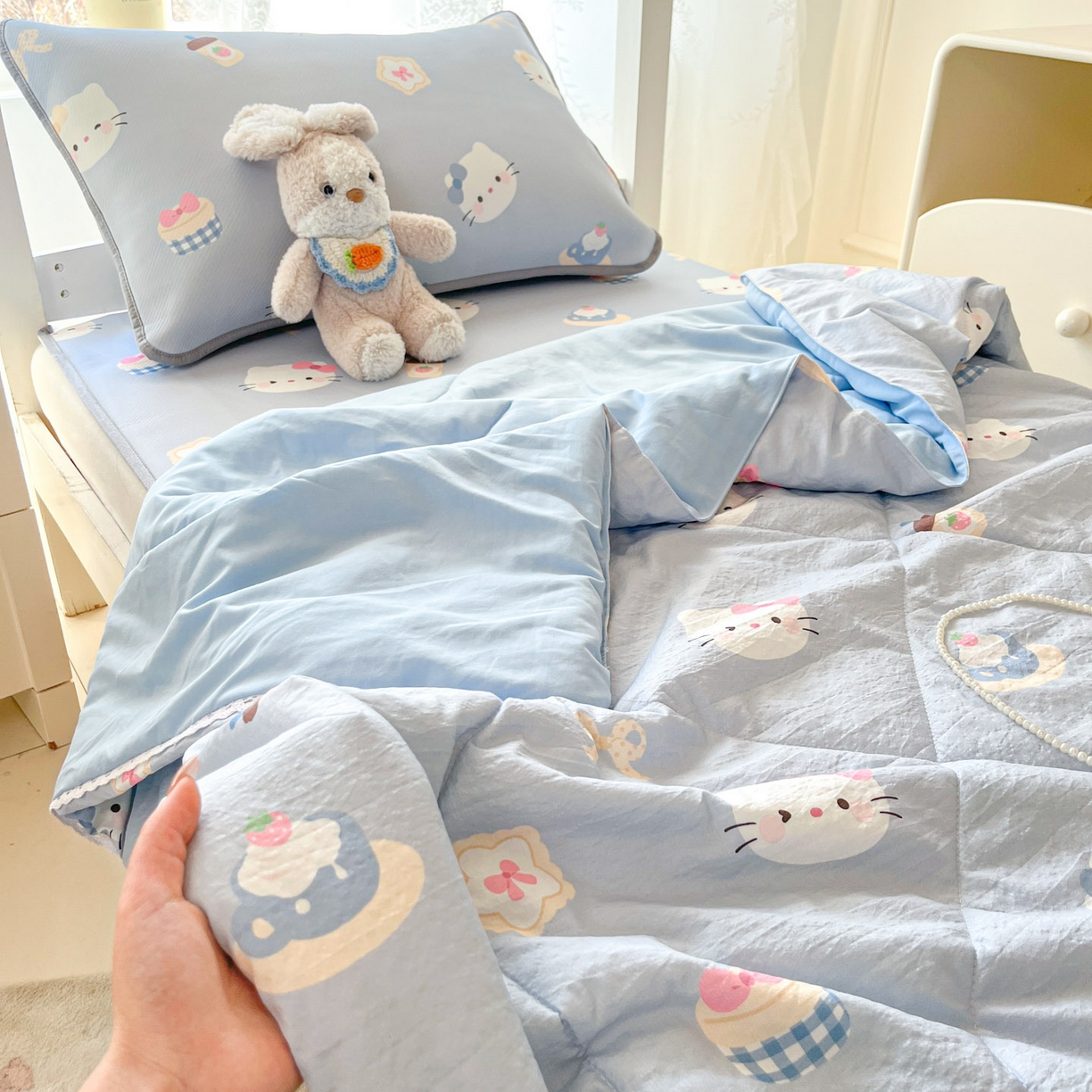 91家纺网 家纺一手货源 找家纺 川悦生活 2026新款凉感冰丝席小阪凉感冰丝数码印花席学生床 席汽水小咪