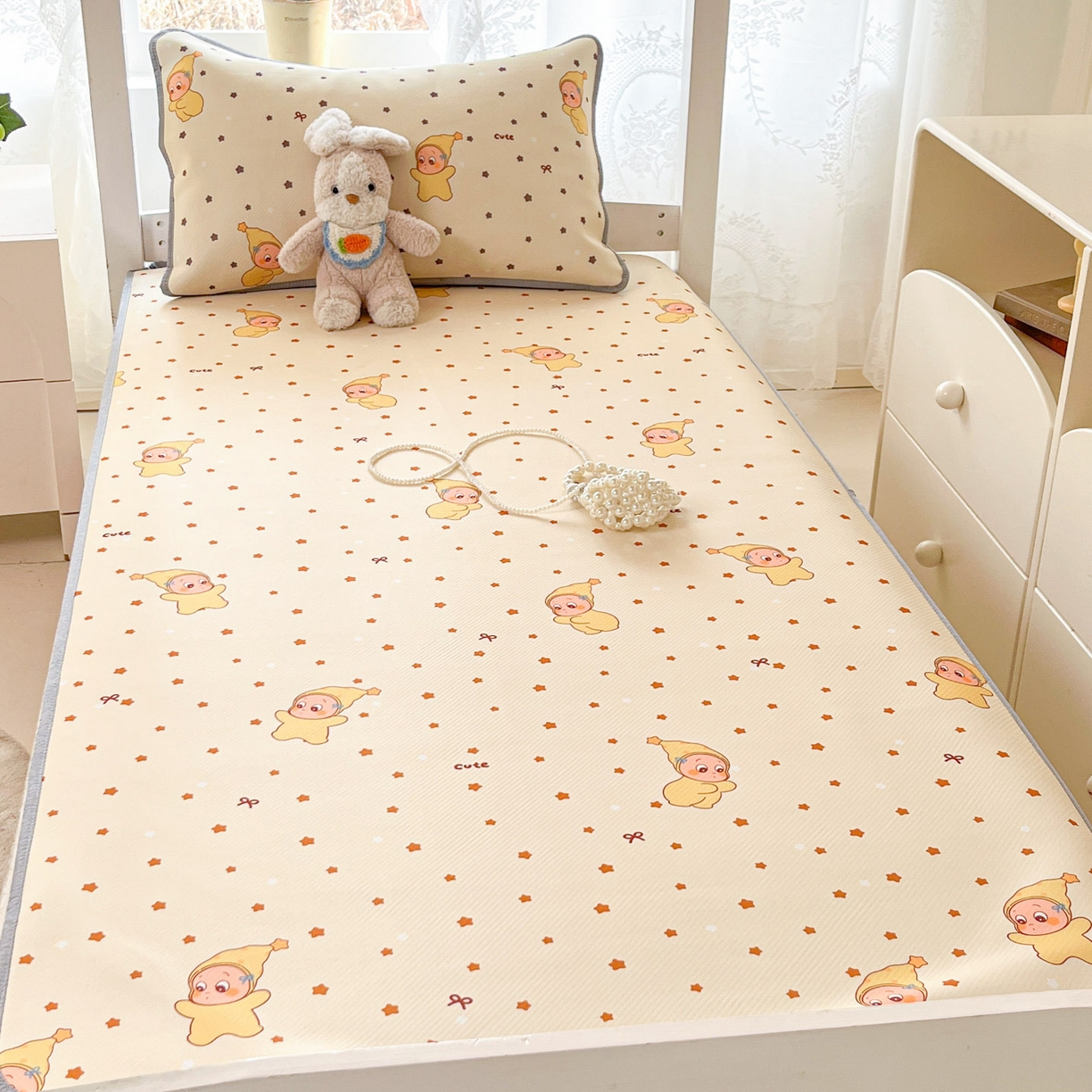 91家纺网 家纺一手货源 找家纺 川悦生活 2026新款凉感冰丝席小阪凉感冰丝数码印花席学生床 席恰星星