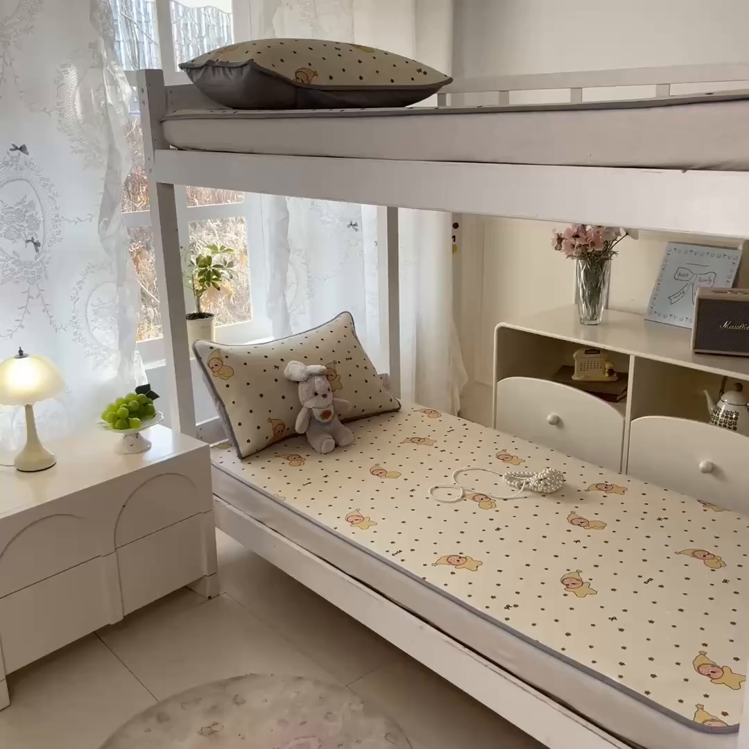 91家纺网 家纺一手货源 找家纺 川悦生活 2026新款凉感冰丝席小阪凉感冰丝数码印花席学生床 席恰星星