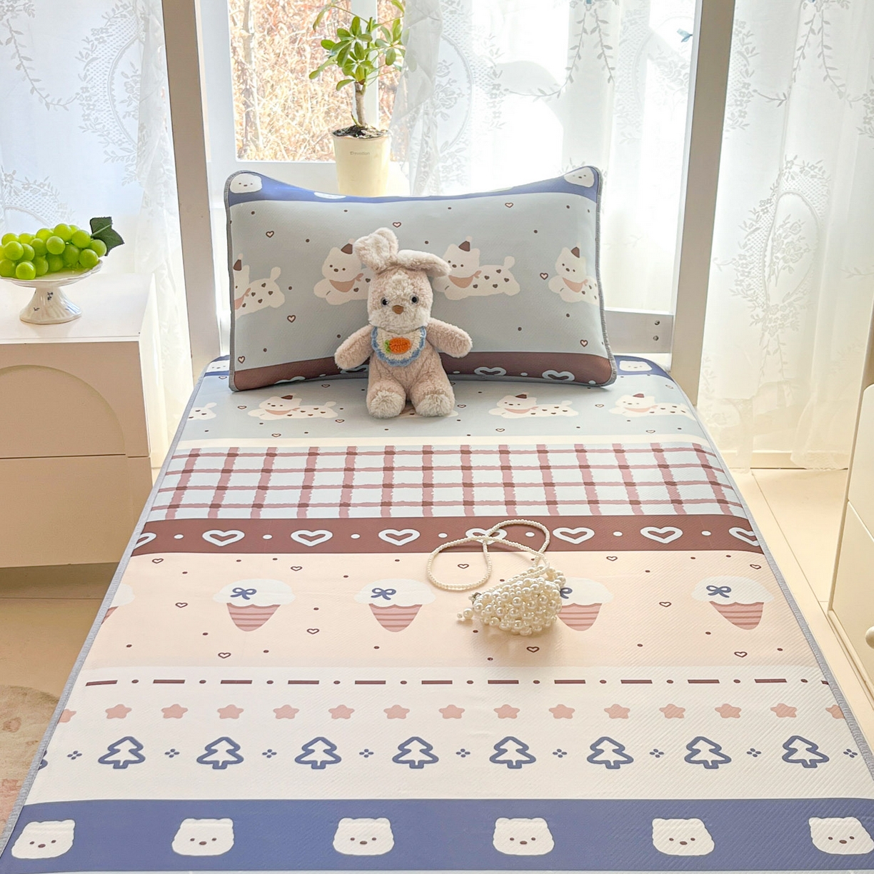 91家纺网 家纺一手货源 找家纺 川悦生活 2026新款凉感冰丝席小阪凉感冰丝数码印花席学生床 席巧克力乐园