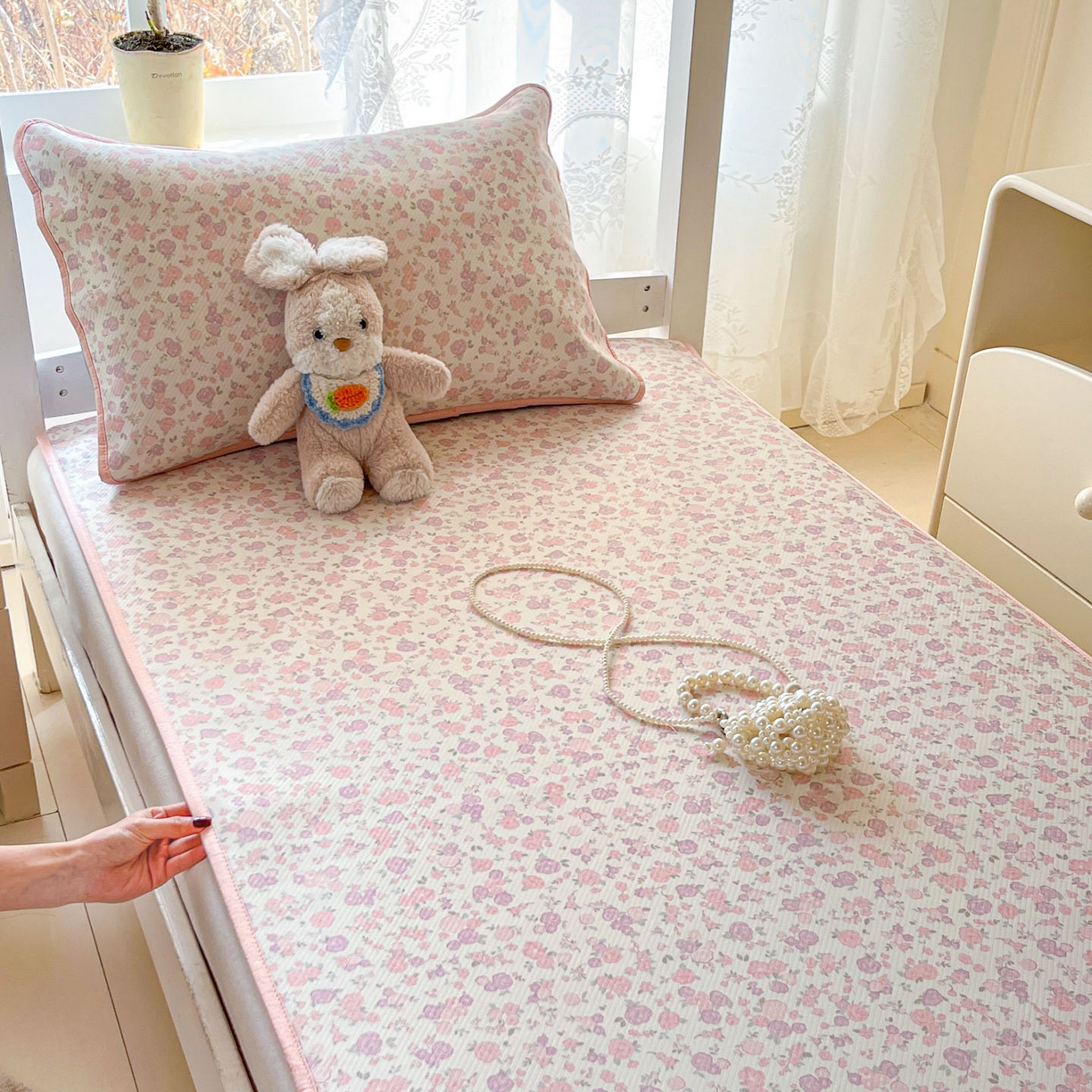 91家纺网 家纺一手货源 找家纺 川悦生活 2026新款凉感冰丝席小阪凉感冰丝数码印花席学生床 席清新花芋