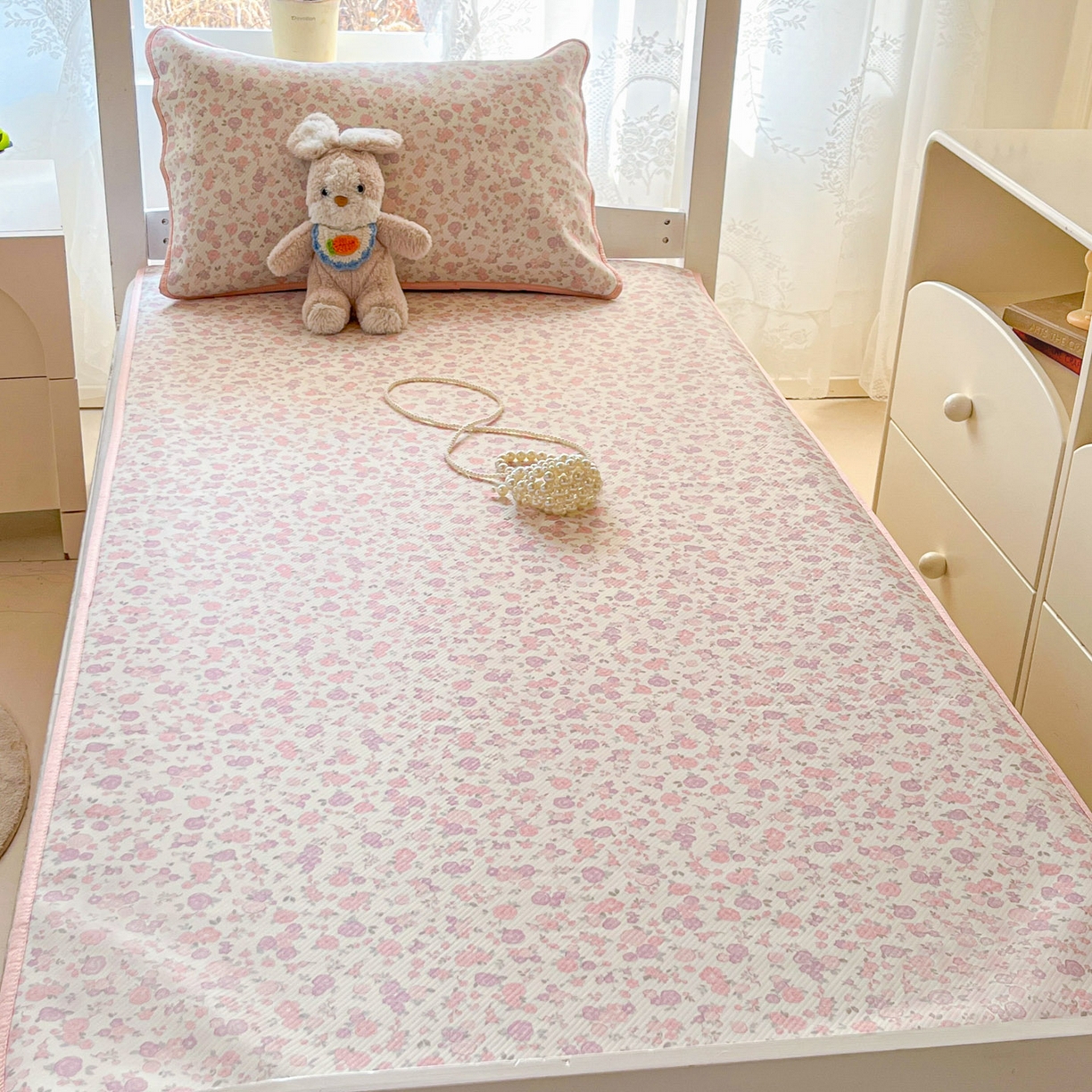 91家纺网 家纺一手货源 找家纺 川悦生活 2026新款凉感冰丝席小阪凉感冰丝数码印花席学生床 席清新花芋