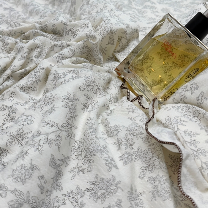 91家纺网 家纺一手货源 找家纺 申龙家纺 2026新款皱皱纱荷叶边夏凉被 素色藤萝