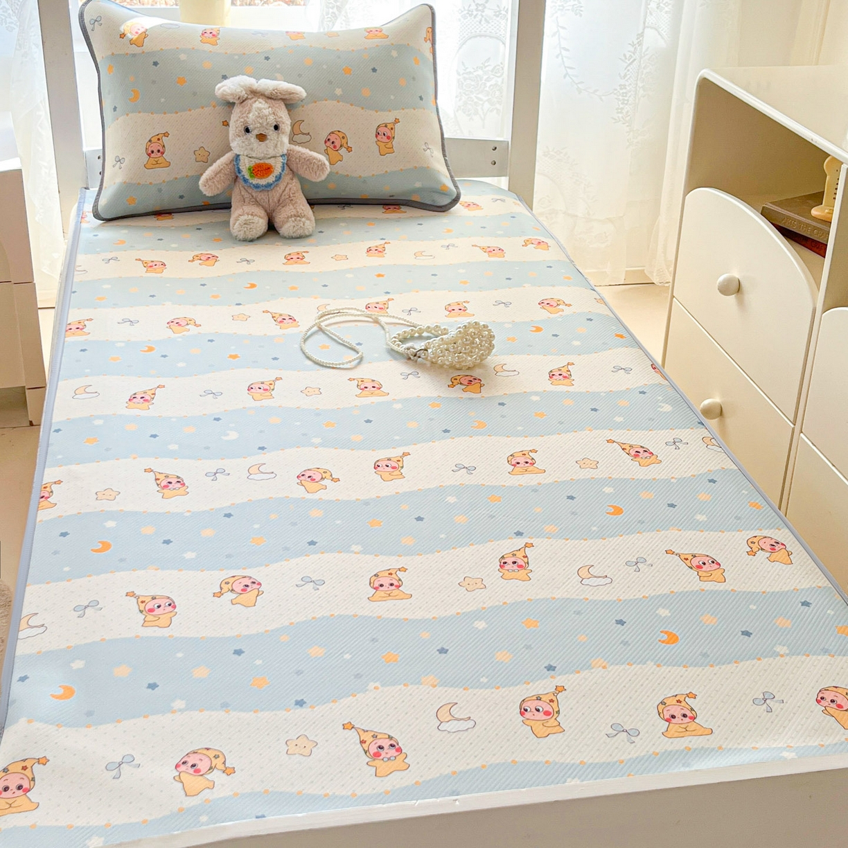 91家纺网 家纺一手货源 找家纺 川悦生活 2026新款凉感冰丝席小阪凉感冰丝数码印花席学生床 席数星星