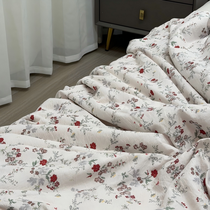 91家纺网 家纺一手货源 找家纺 申龙家纺 2026新款皱皱纱荷叶边夏凉被 野莓信笺