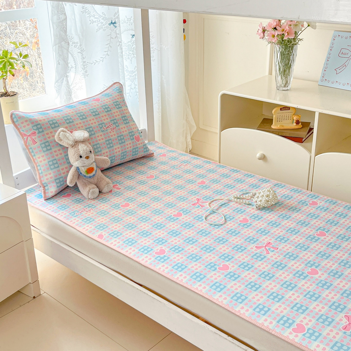 91家纺网 家纺一手货源 找家纺 川悦生活 2026新款凉感冰丝席小阪凉感冰丝数码印花席学生床 席甜梦心愿