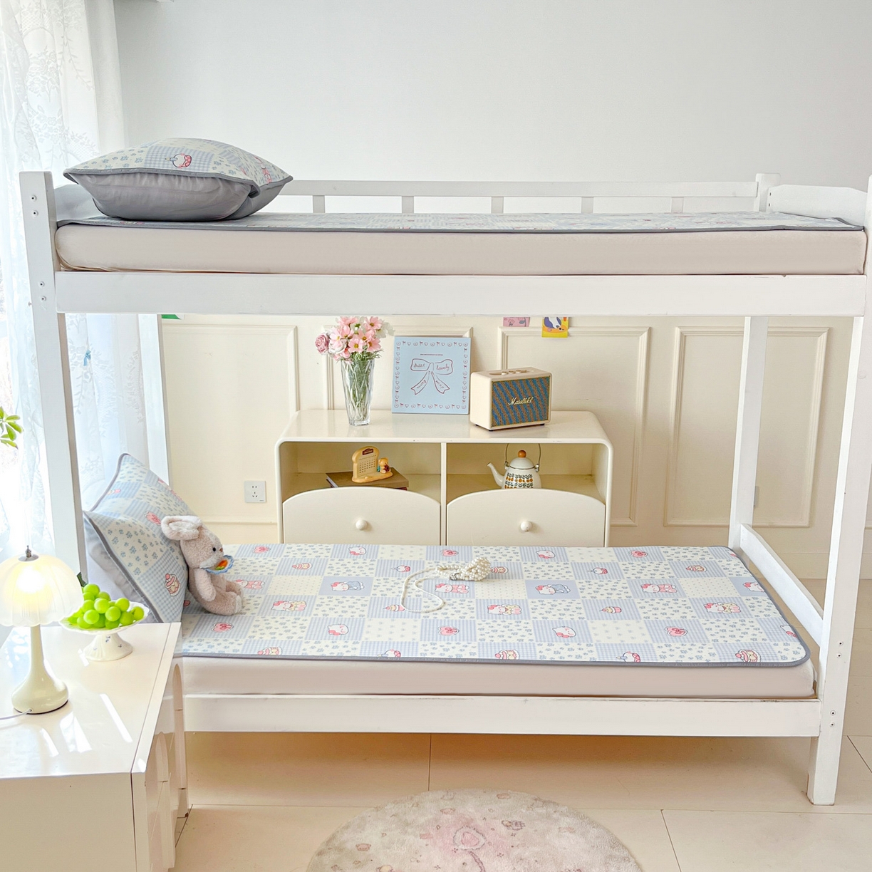 91家纺网 家纺一手货源 找家纺 川悦生活 2026新款凉感冰丝席小阪凉感冰丝数码印花席学生床 席小猫庄园