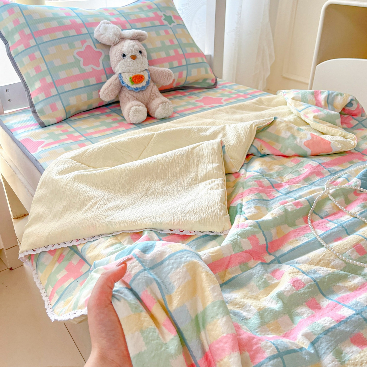 91家纺网 家纺一手货源 找家纺 川悦生活 2026新款凉感冰丝席小阪凉感冰丝数码印花席学生床 席杏仁小星星