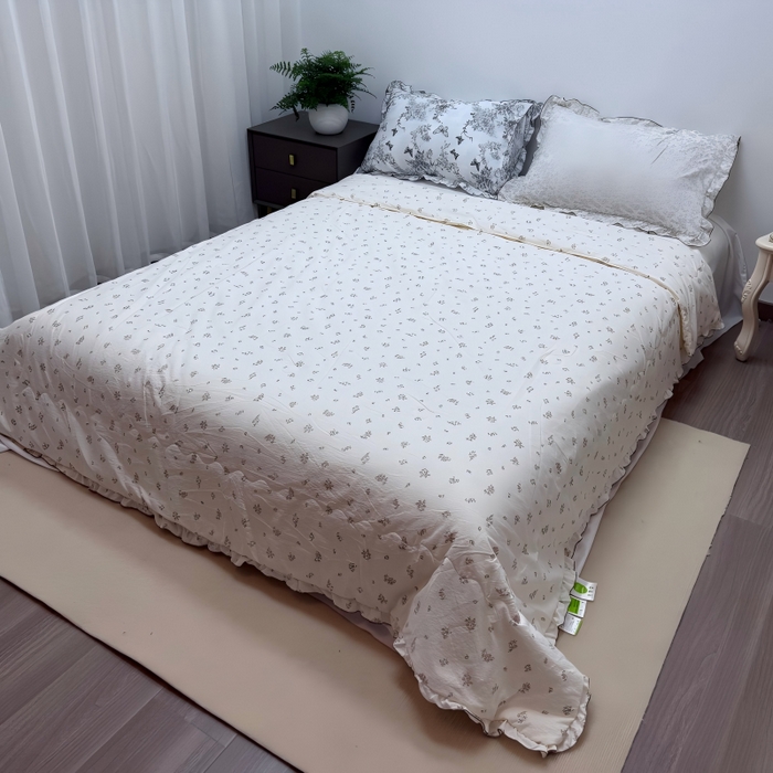 91家纺网 家纺一手货源 找家纺 申龙家纺 2026新款皱皱纱荷叶边夏凉被 晚香碎影