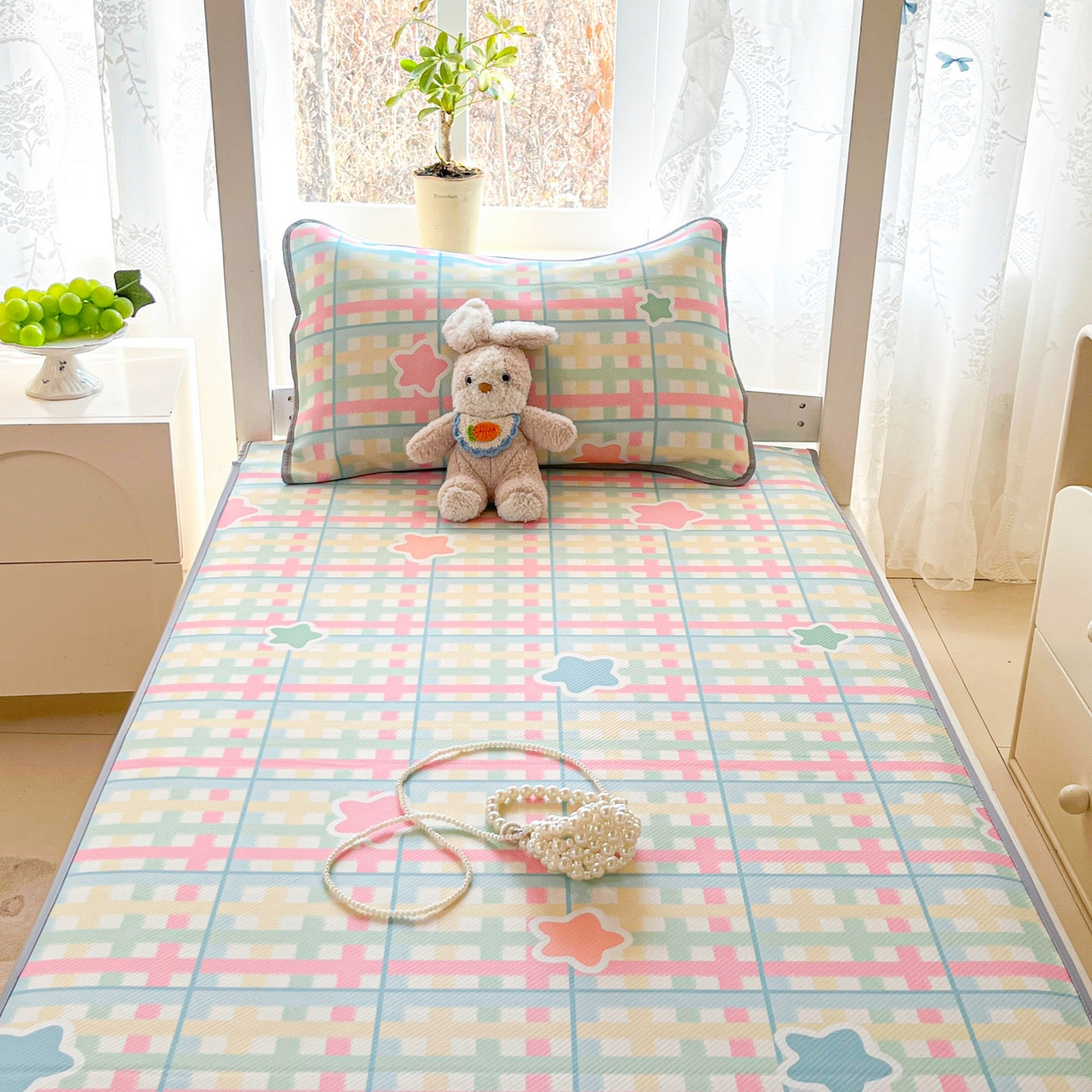 91家纺网 家纺一手货源 找家纺 川悦生活 2026新款凉感冰丝席小阪凉感冰丝数码印花席学生床 席杏仁小星星