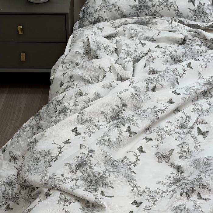 91家纺网 家纺一手货源 找家纺 申龙家纺 2026新款皱皱纱荷叶边夏凉被 蝶戏春枝