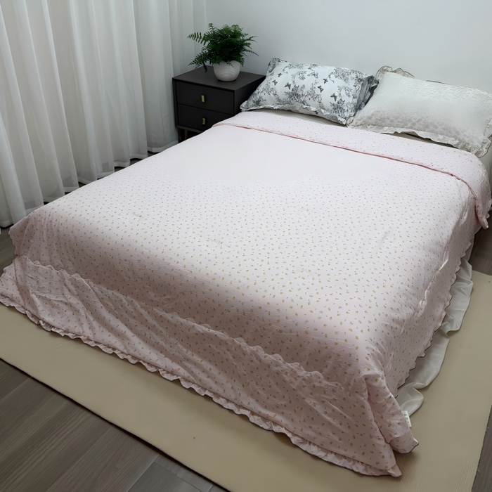 91家纺网 家纺一手货源 找家纺 申龙家纺 2026新款皱皱纱荷叶边夏凉被 金果甜梦