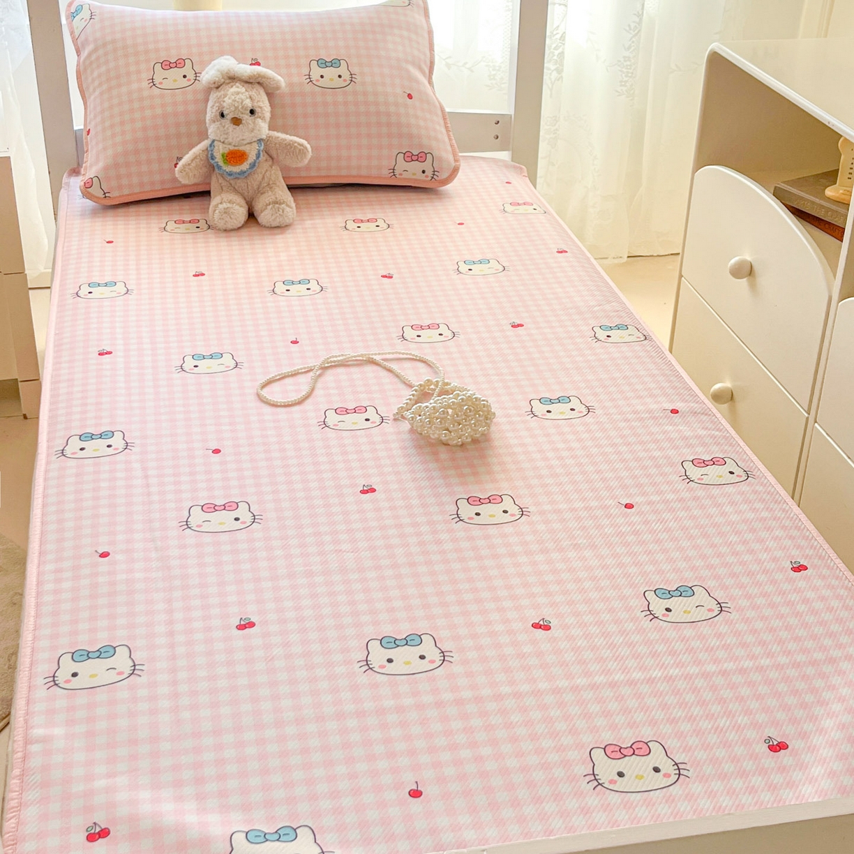 91家纺网 家纺一手货源 找家纺 川悦生活 2026新款凉感冰丝席小阪凉感冰丝数码印花席学生床 席樱桃小奶喵