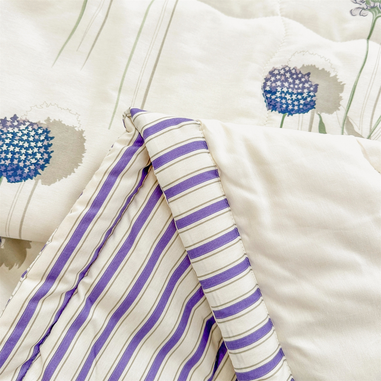 91家纺网 家纺一手货源 找家纺 易博家纺 2026新款小清新款里外全棉纯棉夏被夏凉被空调被 蒲公英