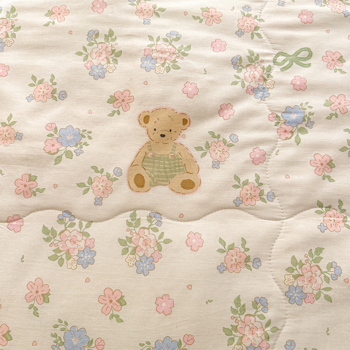 91家纺网 家纺一手货源 找家纺 易博家纺 2026新款小清新款里外全棉纯棉夏被夏凉被空调被 花眠小熊