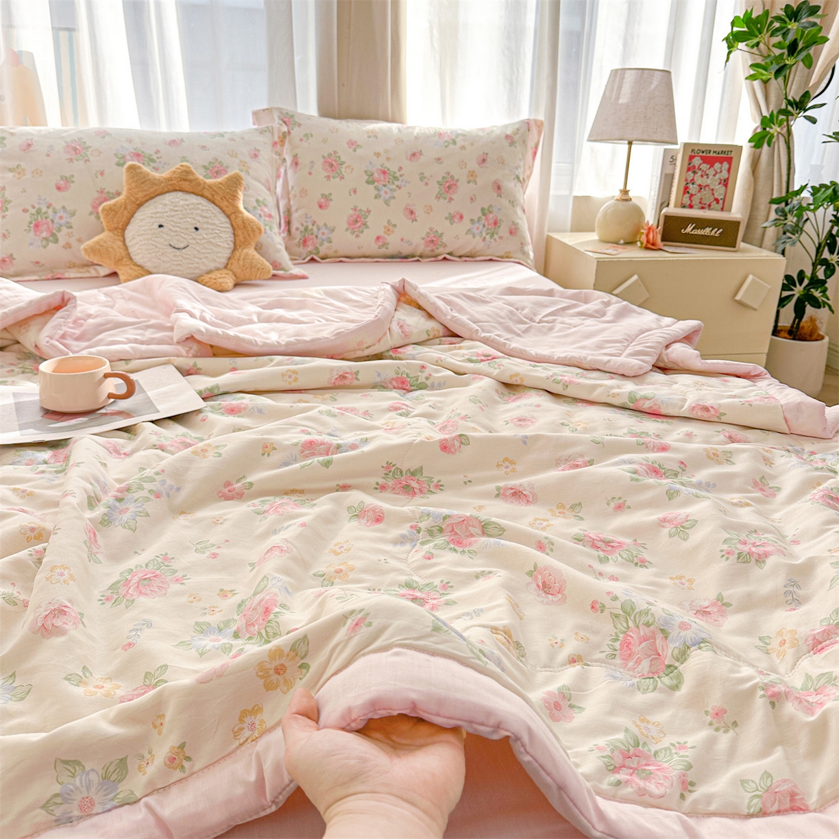 91家纺网 家纺一手货源 找家纺 易博家纺 2026新款小清新款里外全棉纯棉夏被夏凉被空调被 花漾浅梦