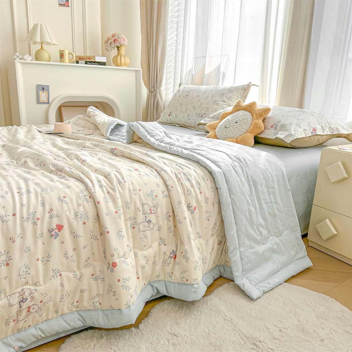 91家纺网 家纺一手货源 找家纺 易博家纺 2026新款小清新款里外全棉纯棉夏被夏凉被空调被 森语小兔