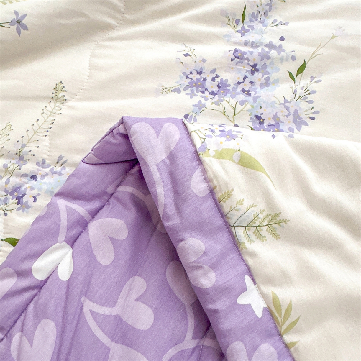 91家纺网 家纺一手货源 找家纺 易博家纺 2026新款小清新款里外全棉纯棉夏被夏凉被空调被 紫韵花