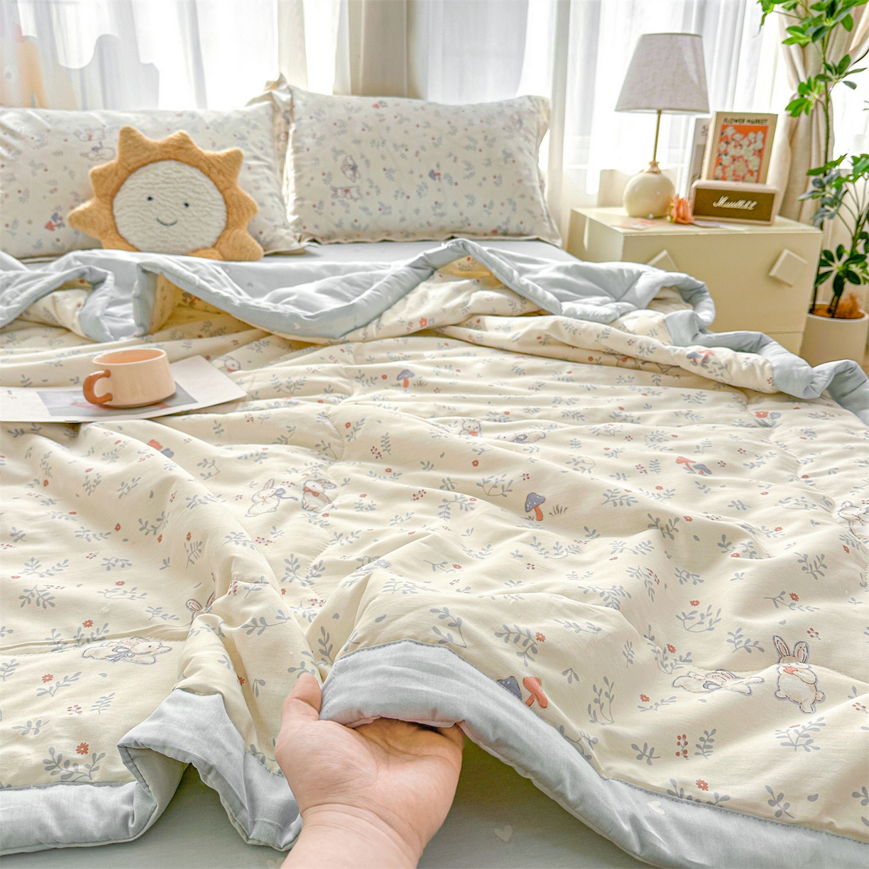 91家纺网 家纺一手货源 找家纺 易博家纺 2026新款小清新款里外全棉纯棉夏被夏凉被空调被 森语小兔