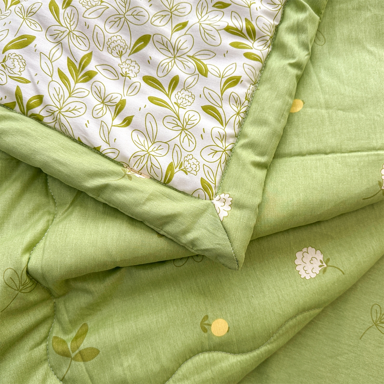 91家纺网 家纺一手货源 找家纺 易博家纺 2026新款小清新款里外全棉纯棉夏被夏凉被空调被 花之蔓