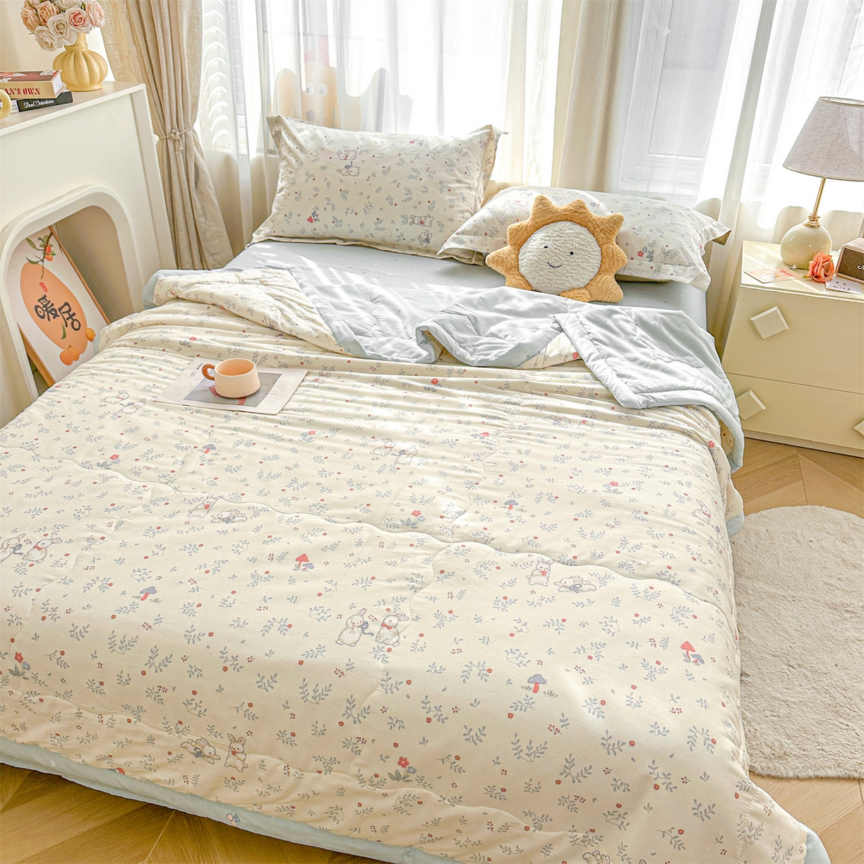 91家纺网 家纺一手货源 找家纺 易博家纺 2026新款小清新款里外全棉纯棉夏被夏凉被空调被 森语小兔