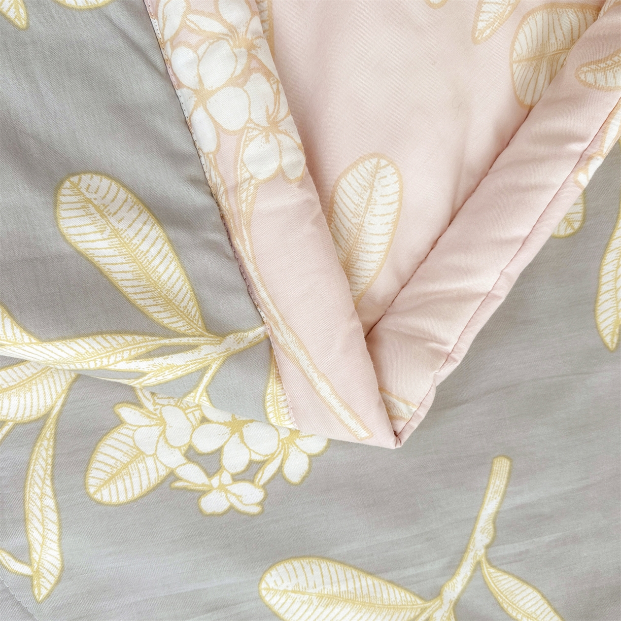 91家纺网 家纺一手货源 找家纺 易博家纺 2026新款小清新款里外全棉纯棉夏被夏凉被空调被 茉之语