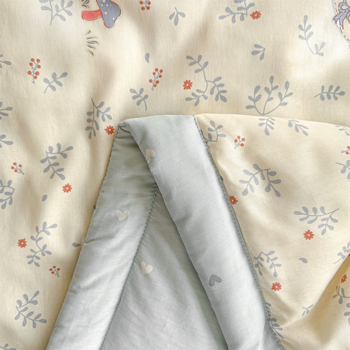 91家纺网 家纺一手货源 找家纺 易博家纺 2026新款小清新款里外全棉纯棉夏被夏凉被空调被 森语小兔