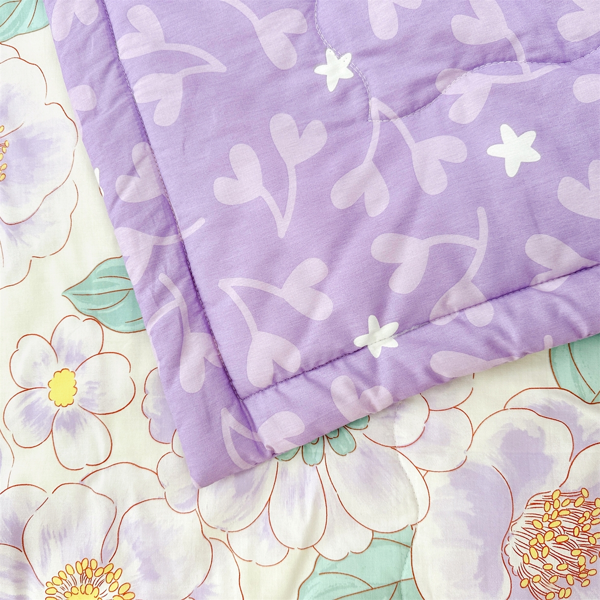 91家纺网 家纺一手货源 找家纺 易博家纺 2026新款小清新款里外全棉纯棉夏被夏凉被空调被 紫精灵