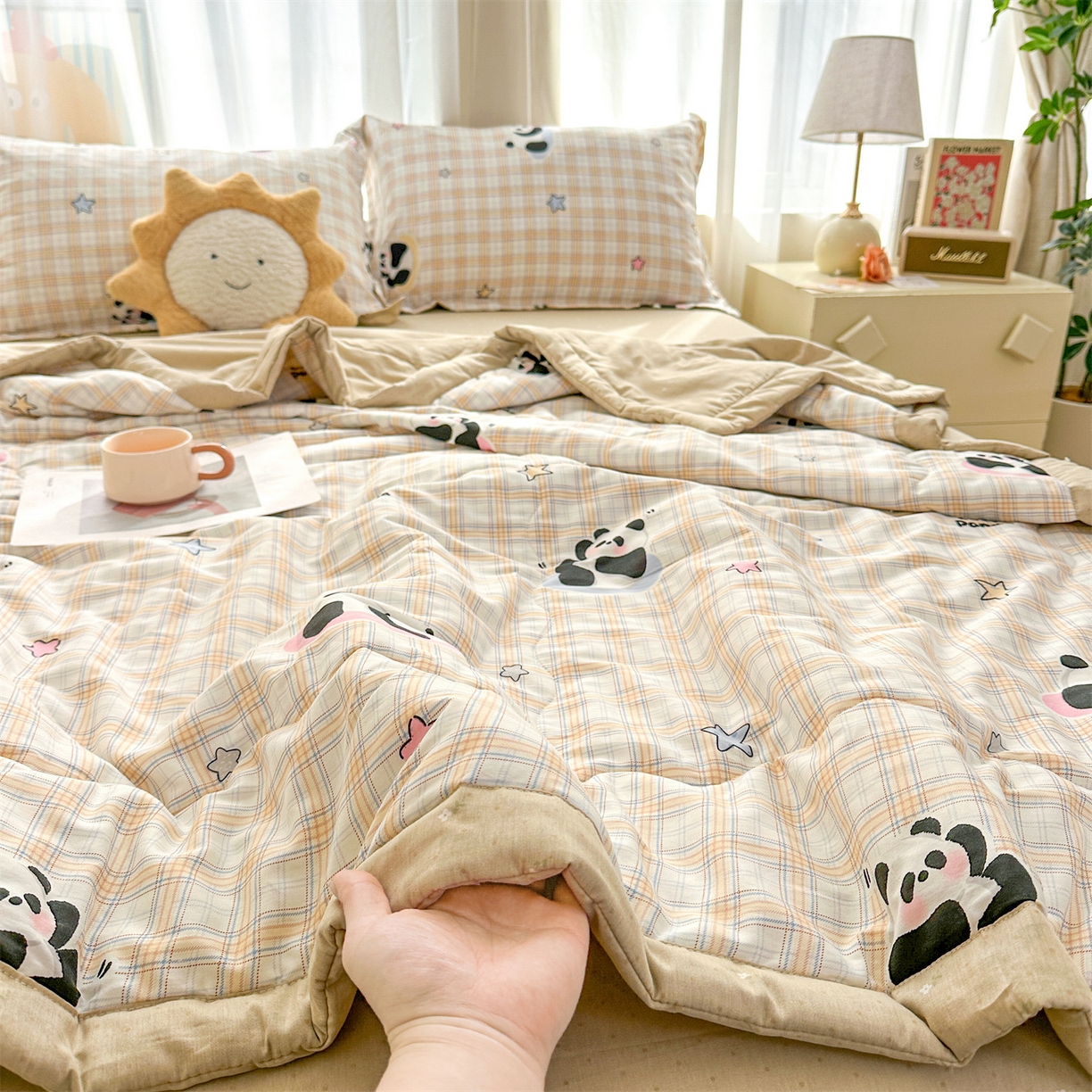 91家纺网 家纺一手货源 找家纺 易博家纺 2026新款小清新款里外全棉纯棉夏被夏凉被空调被 熊猫宝贝