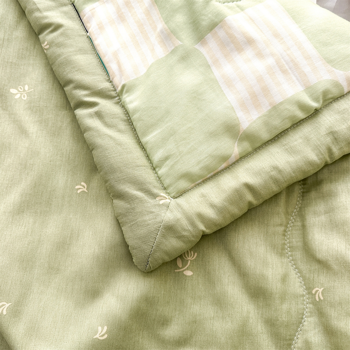 91家纺网 家纺一手货源 找家纺 易博家纺 2026新款小清新款里外全棉纯棉夏被夏凉被空调被 可爱熊猫