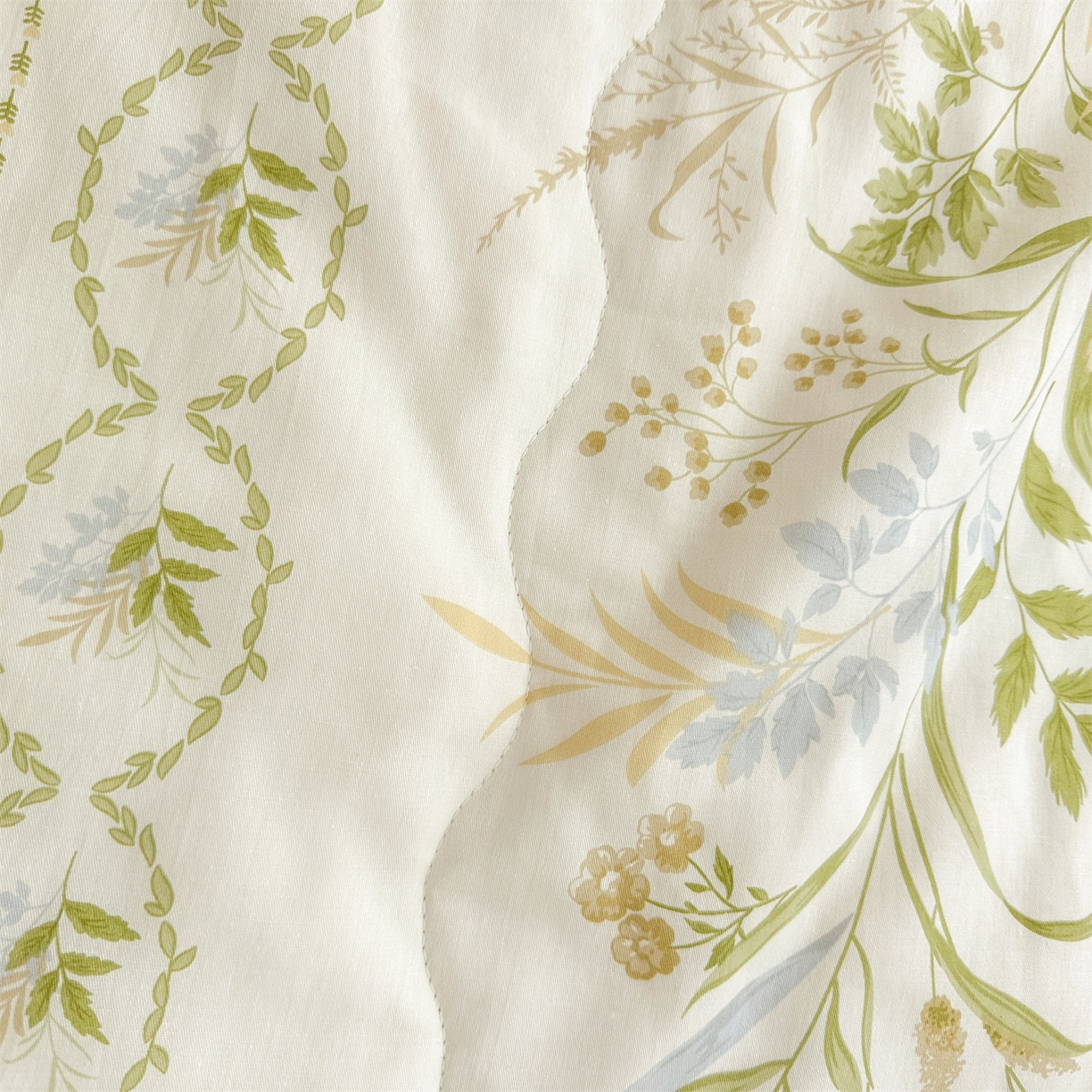 91家纺网 家纺一手货源 找家纺 易博家纺 2026新款小清新款里外全棉纯棉夏被夏凉被空调被 森系花园