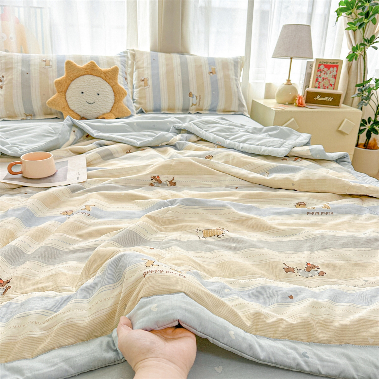 91家纺网 家纺一手货源 找家纺 易博家纺 2026新款小清新款里外全棉纯棉夏被夏凉被空调被 腊肠萌狗