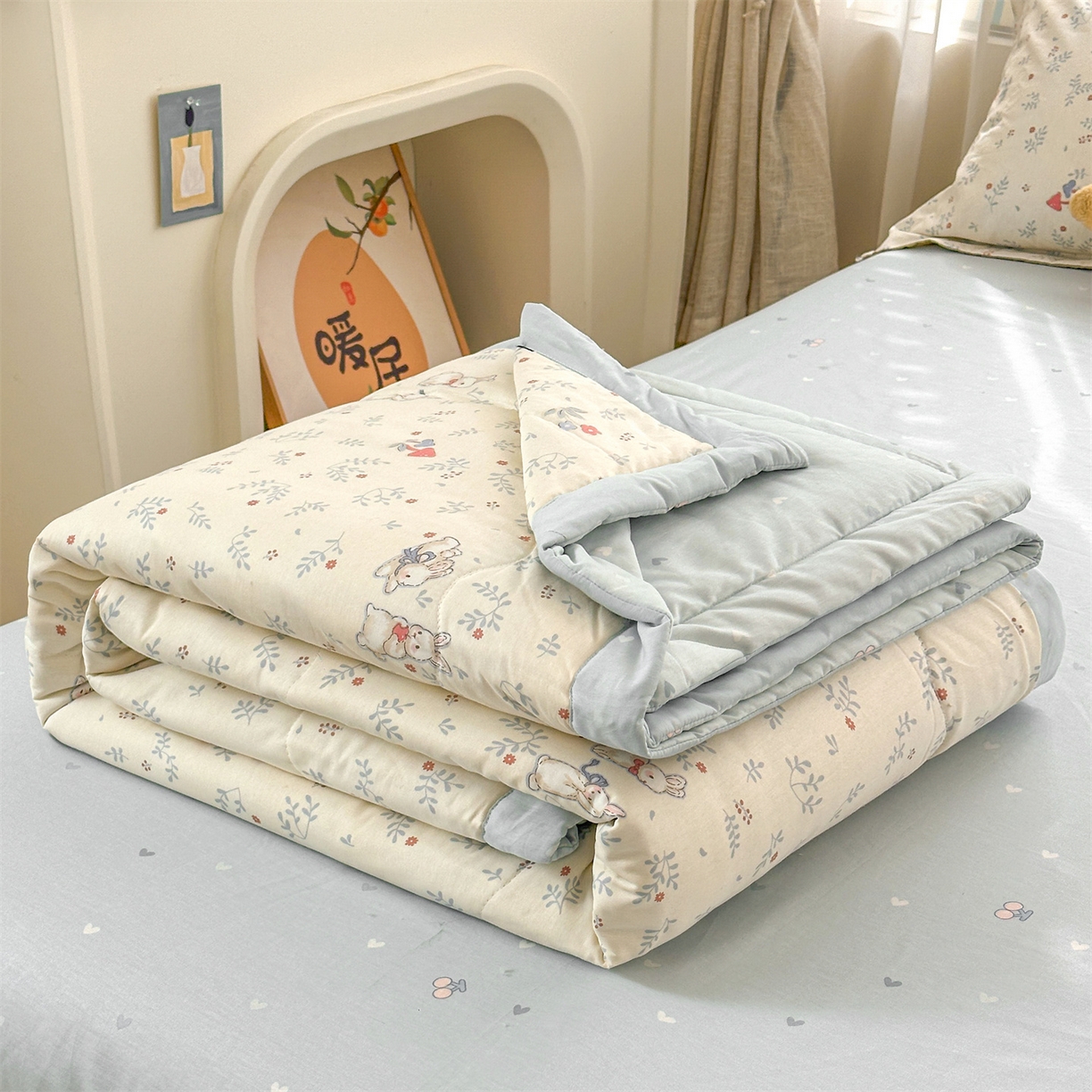 91家纺网 家纺一手货源 找家纺 易博家纺 2026新款小清新款里外全棉纯棉夏被夏凉被空调被 森语小兔