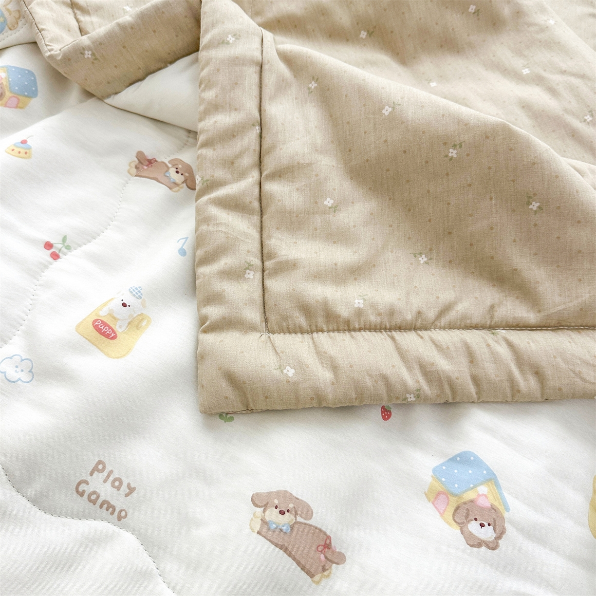 91家纺网 家纺一手货源 找家纺 易博家纺 2026新款小清新款里外全棉纯棉夏被夏凉被空调被 淘气狗