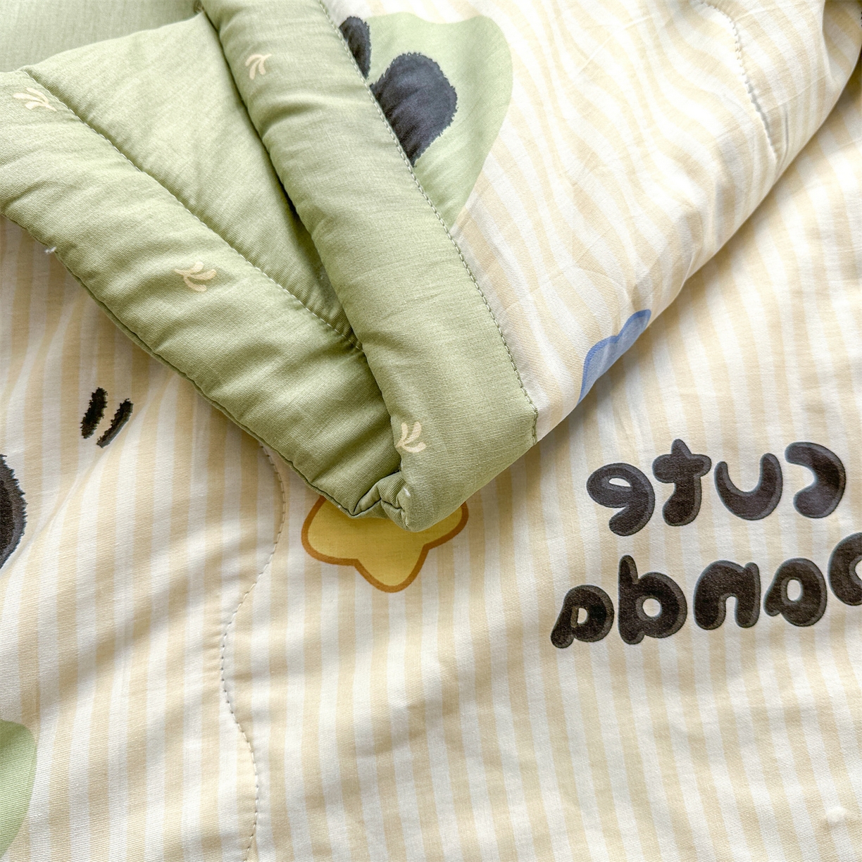 91家纺网 家纺一手货源 找家纺 易博家纺 2026新款小清新款里外全棉纯棉夏被夏凉被空调被 可爱熊猫