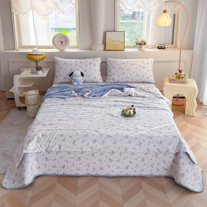 91家纺网 家纺一手货源 找家纺 云玲时尚 2026新款古法水洗棉夏被床盖四件套 粉蓝玫瑰