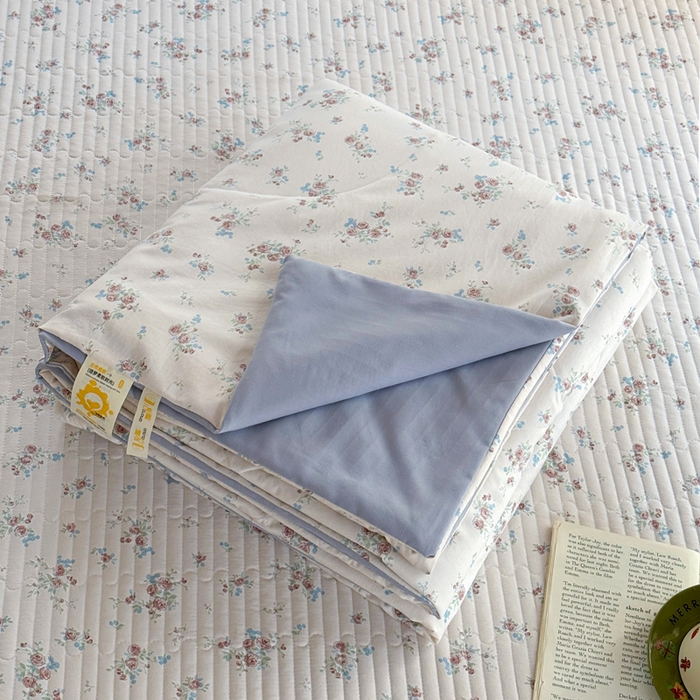 91家纺网 家纺一手货源 找家纺 云玲时尚 2026新款古法水洗棉夏被床盖四件套 粉蓝玫瑰