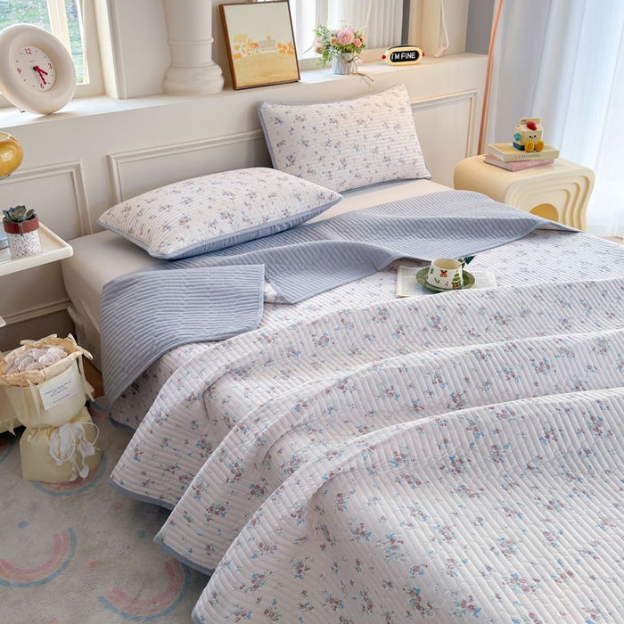 91家纺网 家纺一手货源 找家纺 云玲时尚 2026新款古法水洗棉夏被床盖四件套 粉蓝玫瑰