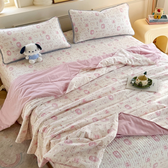 91家纺网 家纺一手货源 找家纺 云玲时尚 2026新款古法水洗棉夏被床盖四件套 粉色Kitty