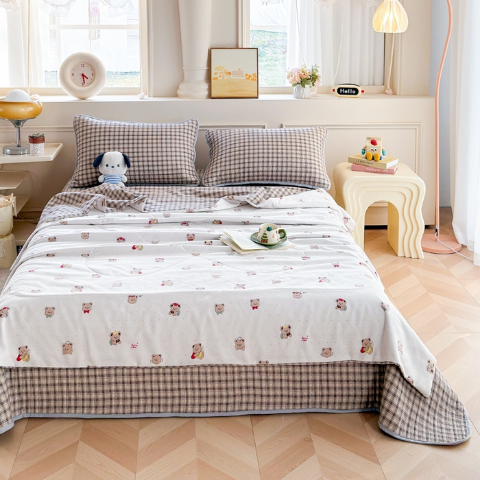 91家纺网 家纺一手货源 找家纺 云玲时尚 2026新款古法水洗棉夏被床盖四件套 可爱熊