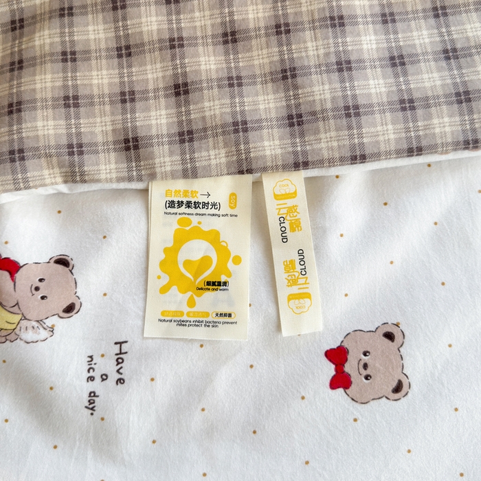 91家纺网 家纺一手货源 找家纺 云玲时尚 2026新款古法水洗棉夏被床盖四件套 可爱熊