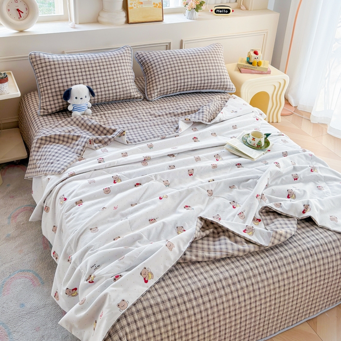 91家纺网 家纺一手货源 找家纺 云玲时尚 2026新款古法水洗棉夏被床盖四件套 可爱熊