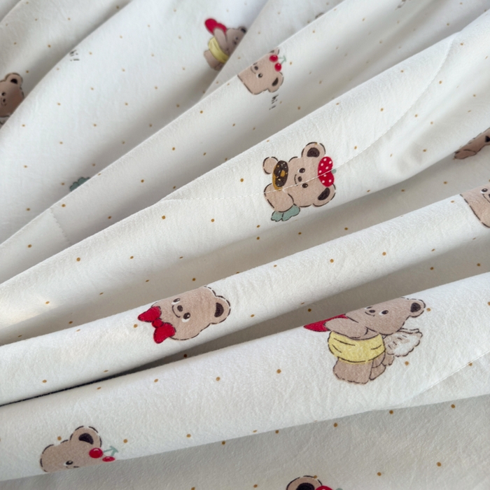 91家纺网 家纺一手货源 找家纺 云玲时尚 2026新款古法水洗棉夏被床盖四件套 可爱熊