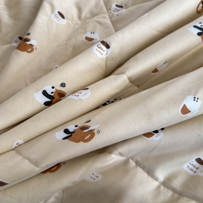 91家纺网 家纺一手货源 找家纺 云玲时尚 2026新款古法水洗棉夏被床盖四件套 童话镇