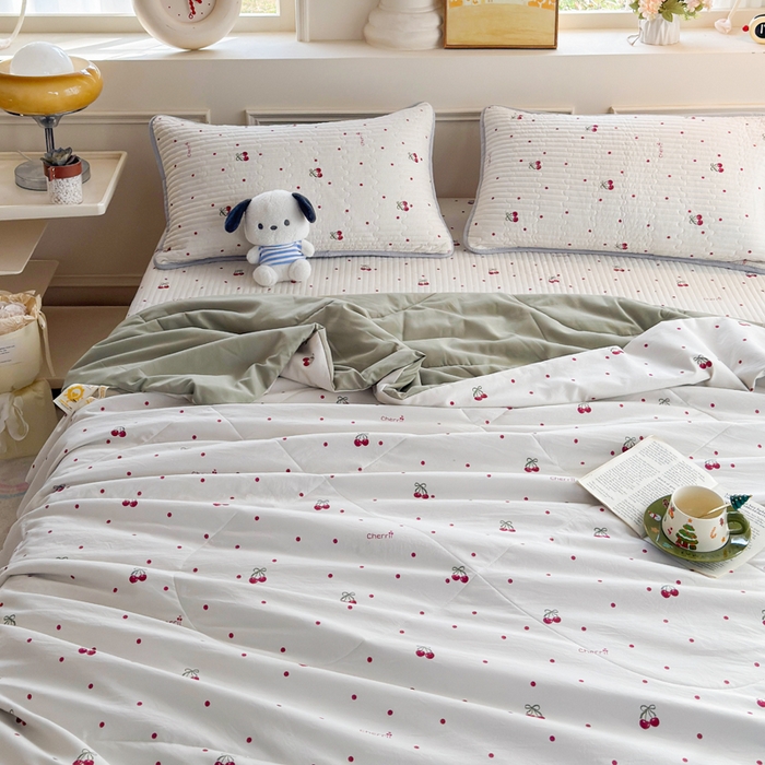 91家纺网 家纺一手货源 找家纺 云玲时尚 2026新款古法水洗棉夏被床盖四件套 樱桃绿